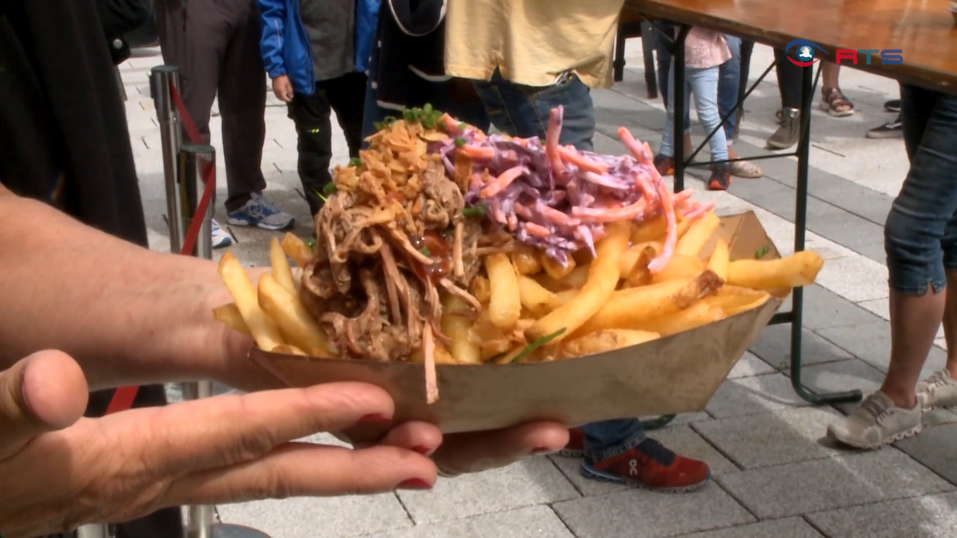 koestlichkeiten-aus-aller-welt-beim-street-food-market-in-mittersill