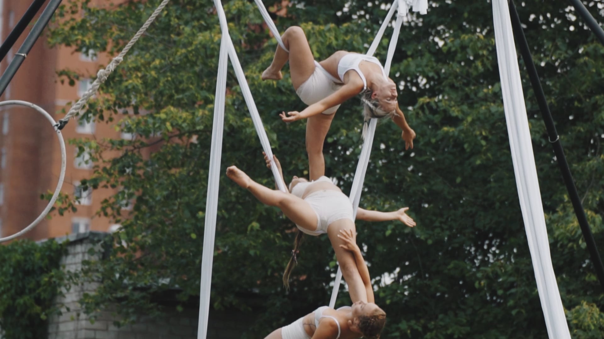 Big Wolf Company "Three Sisters"