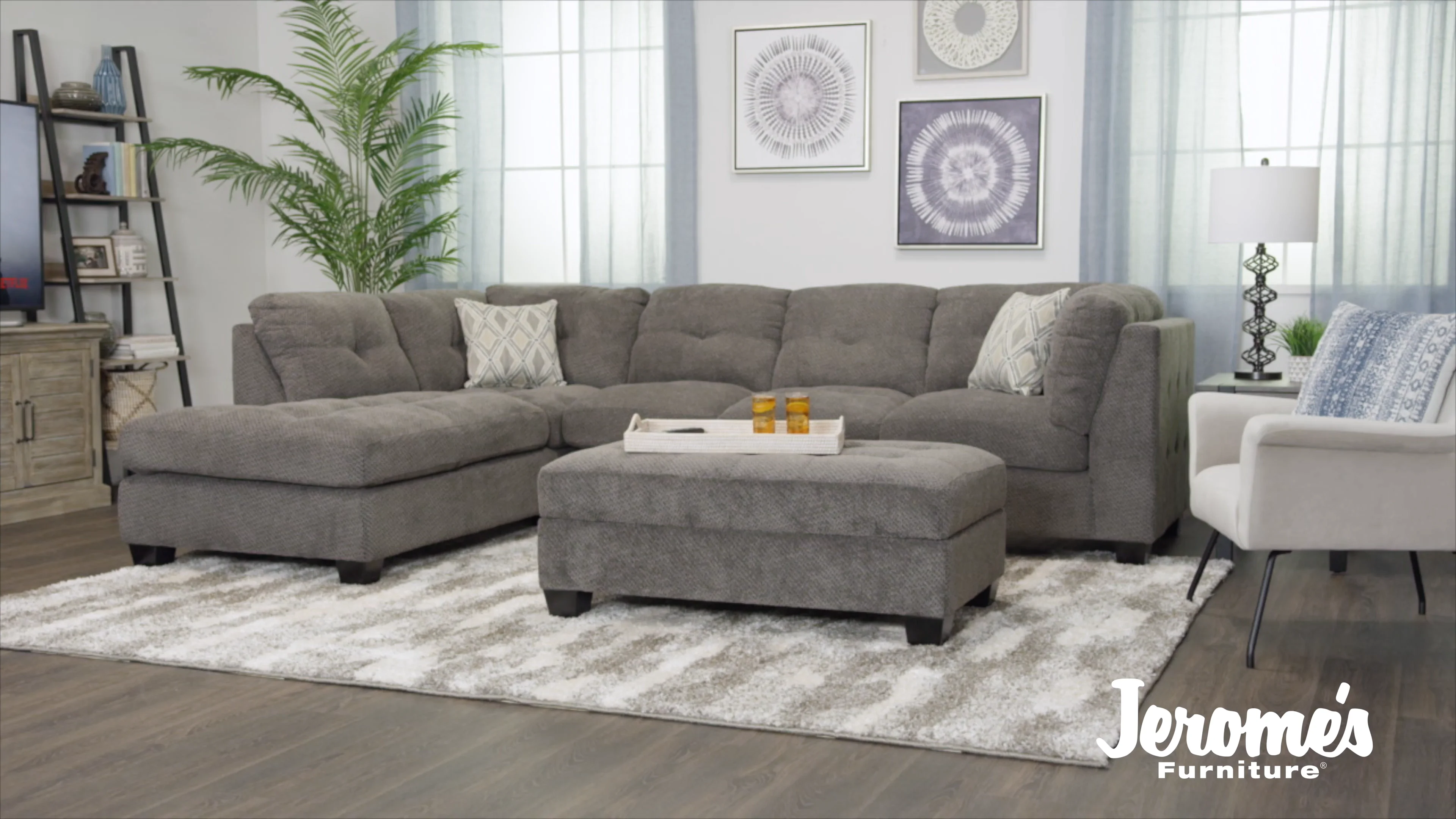 Jerome's store sven sectional