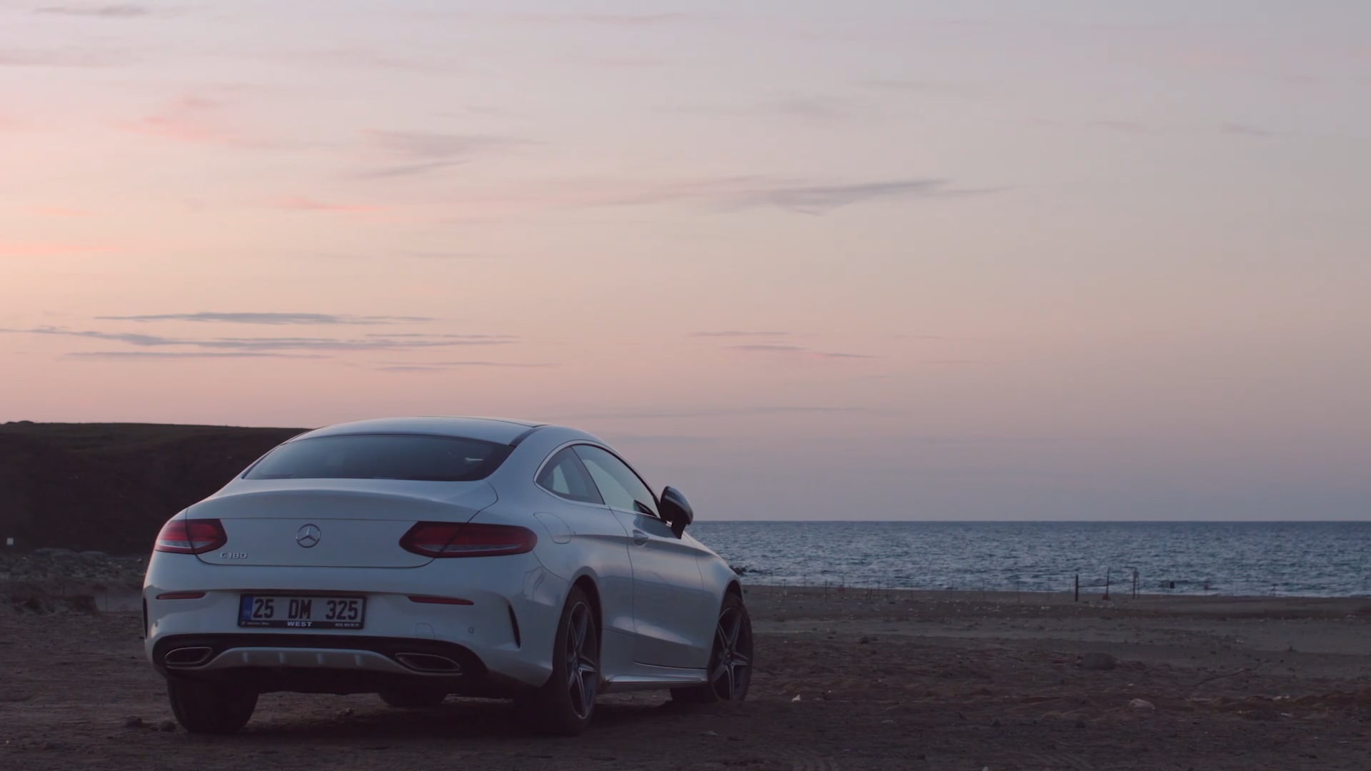 Mercedes-Benz 'Hey Mercedes' Reklam Filmi