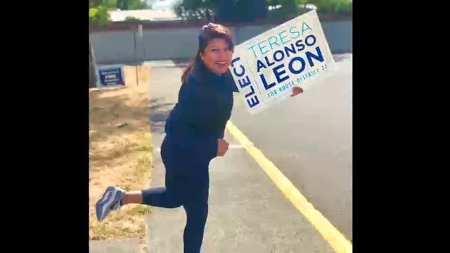 Teresa Alonso Leon: Oregon’s Latina Legislator/ Teresa Alonso León: Legisladora Latina de Oregón
