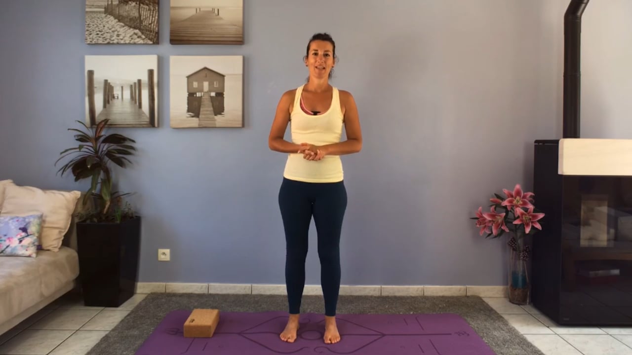 3. Cours de Yoga matinal pour garder son focus toute la journée avec Laetitia Le doaré (29min)