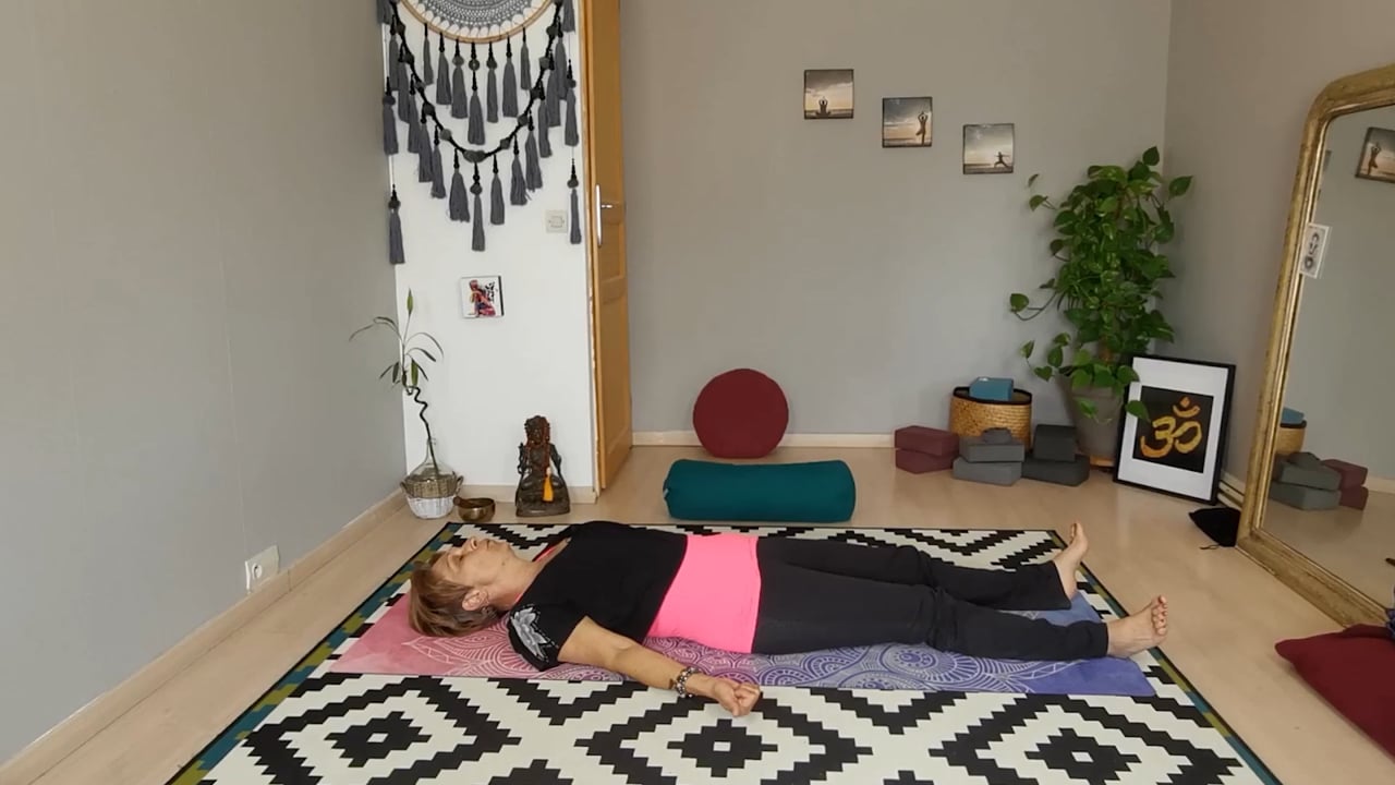 6. Séance de Yoga - Gérer la douleur entre les omoplates avec Pascaline Berton (33 min)