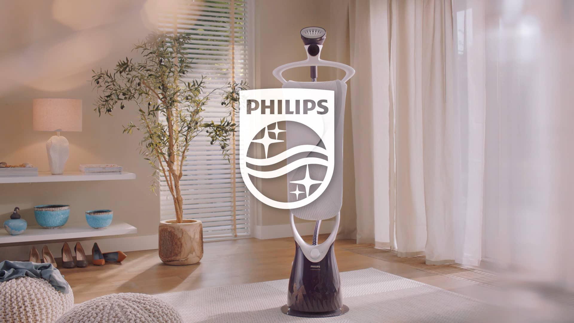 GC557/30 Philips ComfortTouch Garment Steamer White on Vimeo