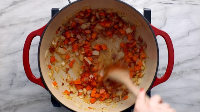 How to Cut an Onion - Pinch of Yum