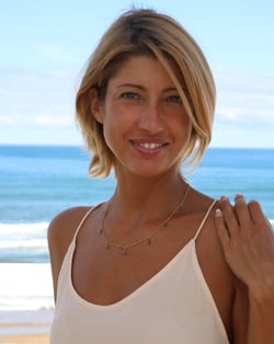 Vidéo: Collier Chaîne en Argent 925 Plaqué Or 18 Carats avec Gouttes de Labradorite Facettées - Aden