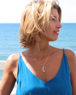 Vidéo: Pendentif Perle et Pétales de Nacre Serties Argent