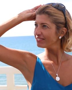 Video: Orecchini Madreperla Bianca Forma Rotonda Argento Massiccio 925