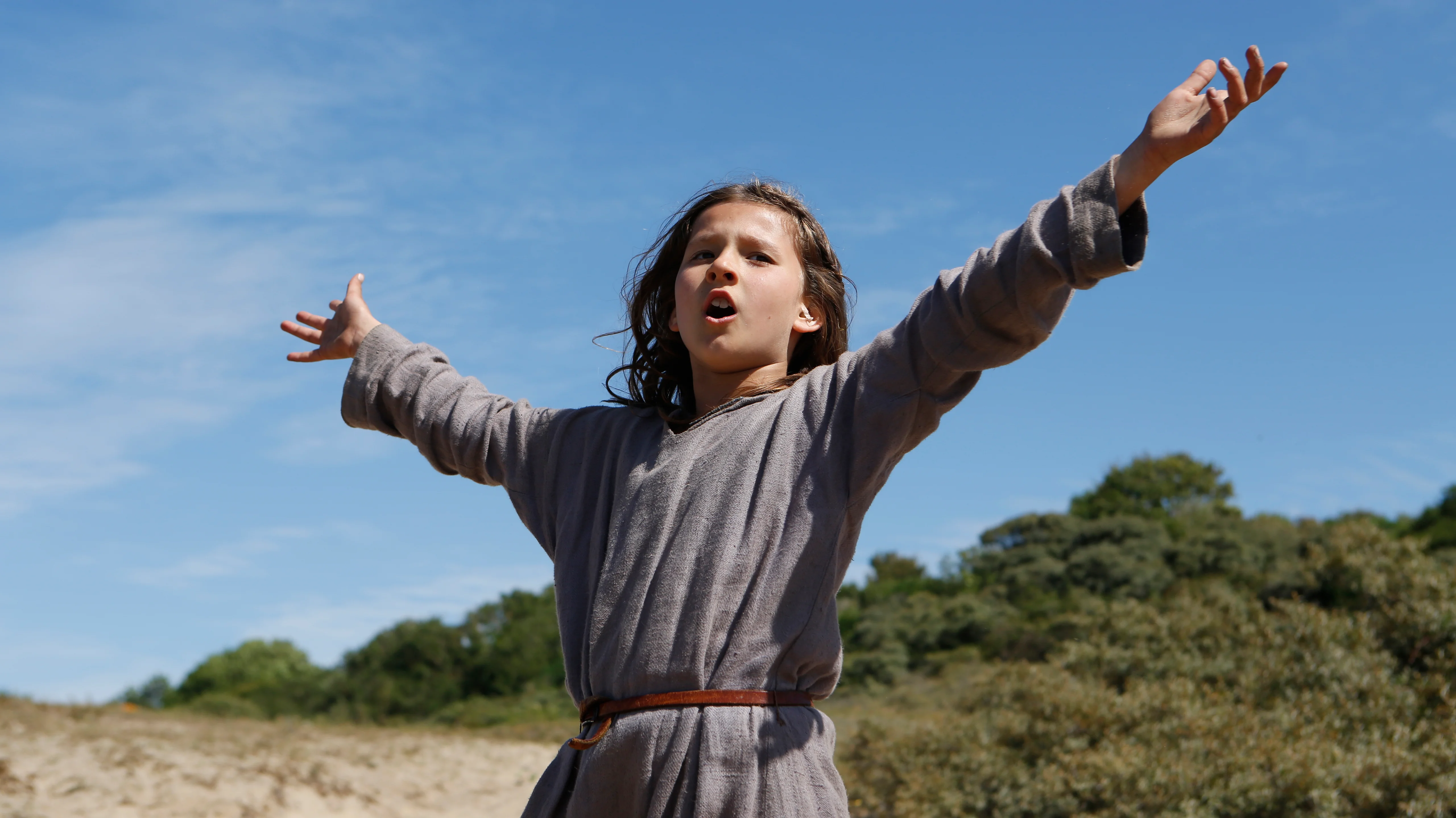 Official trailer JEANNETTE, the childhood of Joan of Arc by Bruno Dumont  