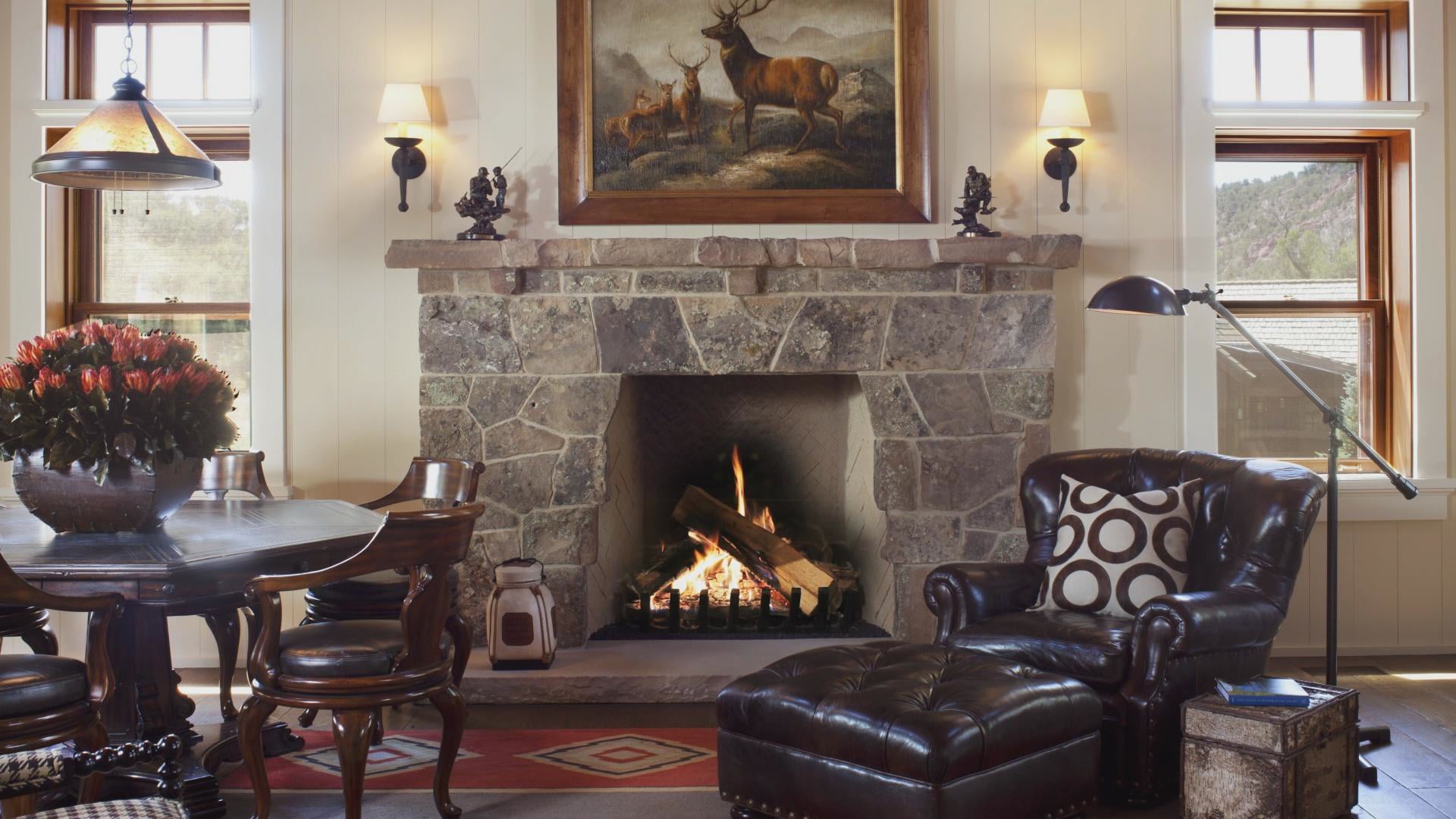 Flickering Virtual Fireplaces to Warm Your Heart - Houzz TV