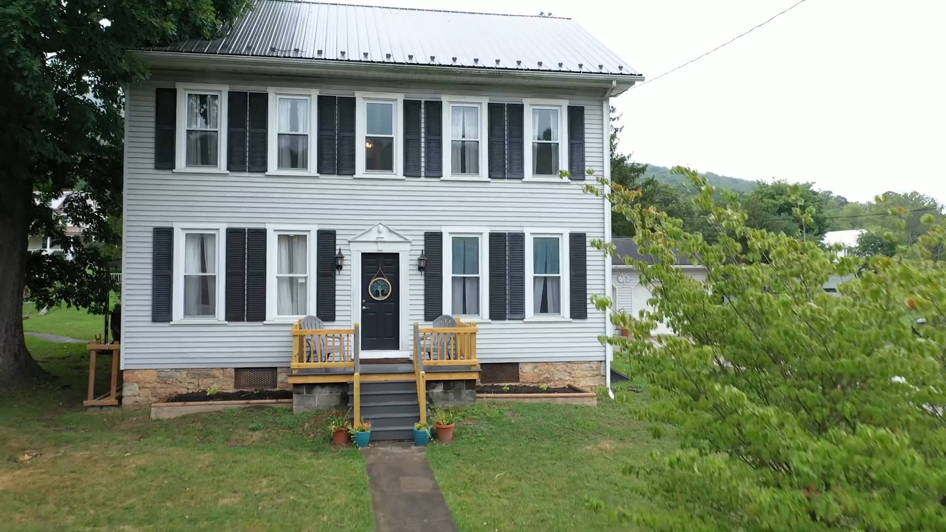 Newly Renovated Beautiful Saltillo, PA Home on Vimeo