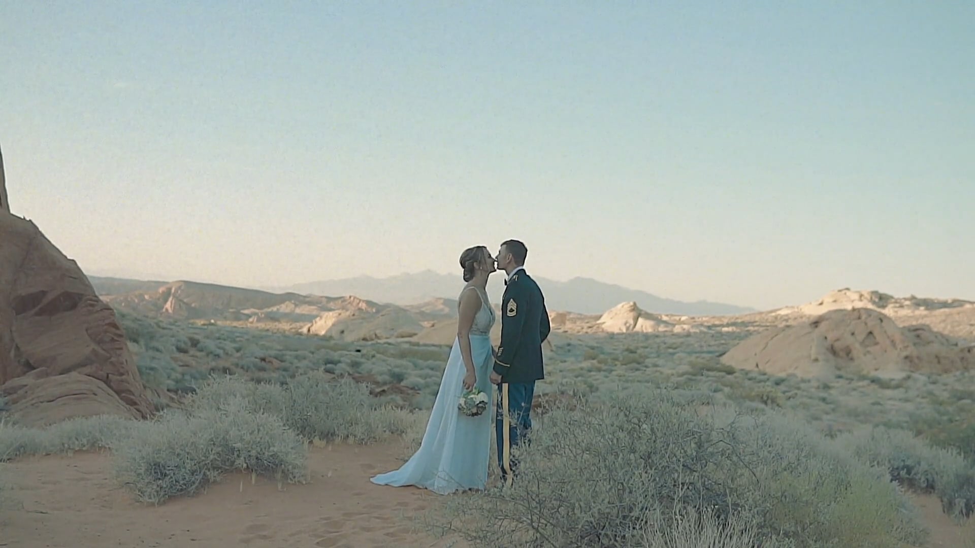 AMANDA AND RYAN - VALLEY OF FIRE