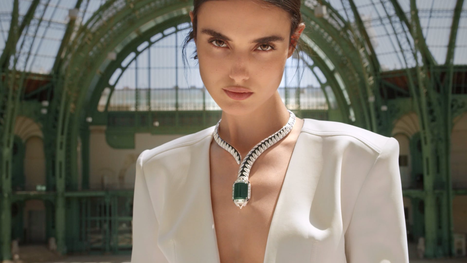 The new High Jewelry collection by Cartier : [Sur]naturel.