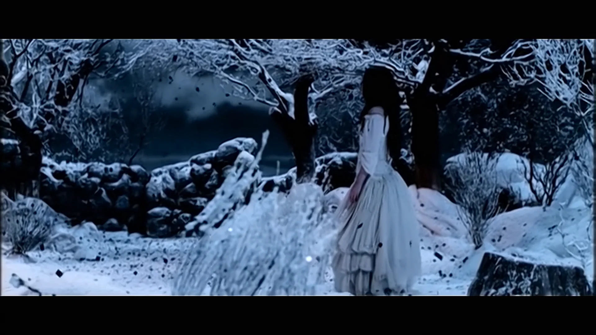 Evanescence lithium клип. Эванесенс литиум. Evanescence lithium клип. Evanescence 1995. Эванесенс литиум.