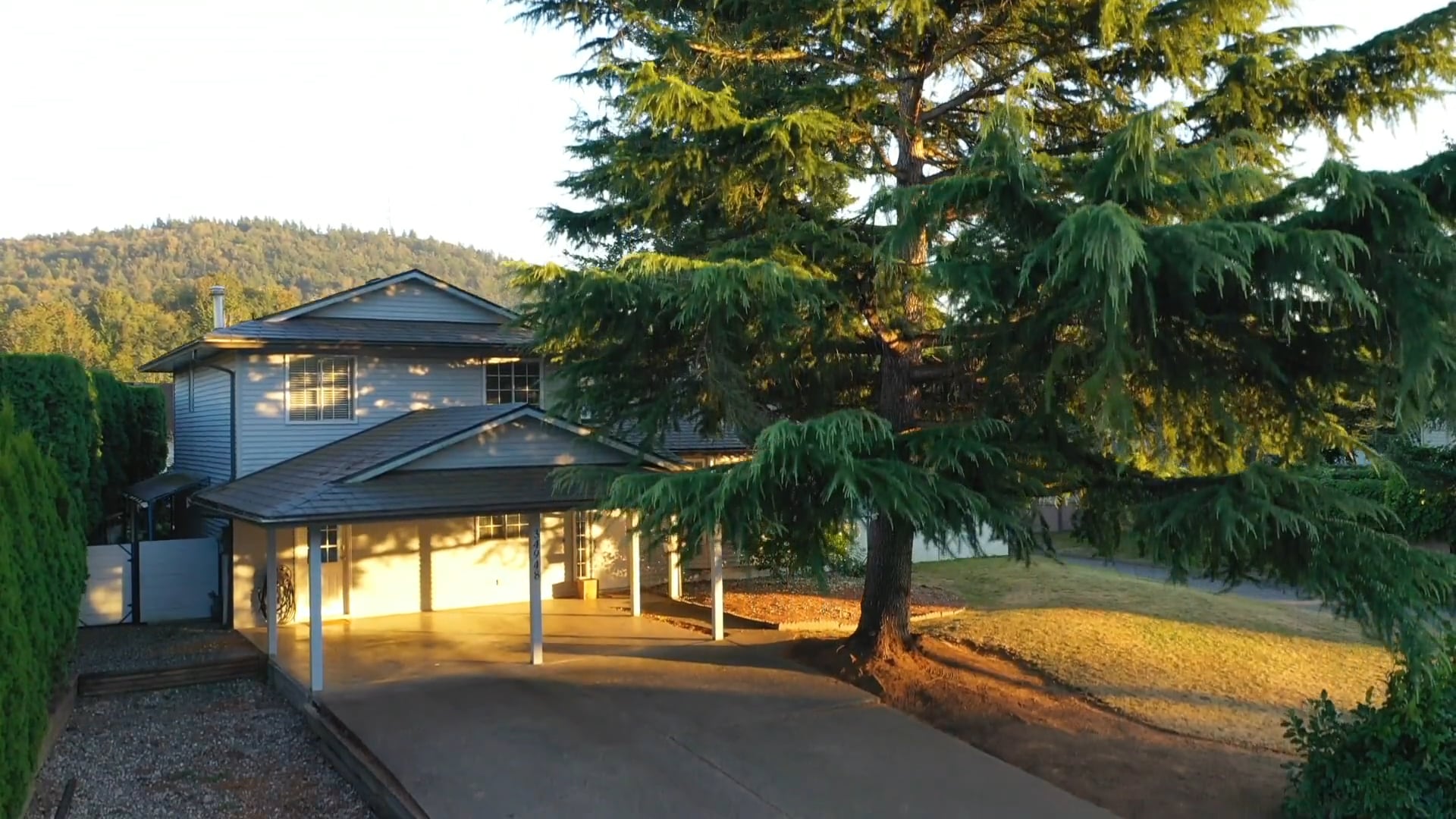 34948 Mt Blanchard Dr, Abbotsford on Vimeo