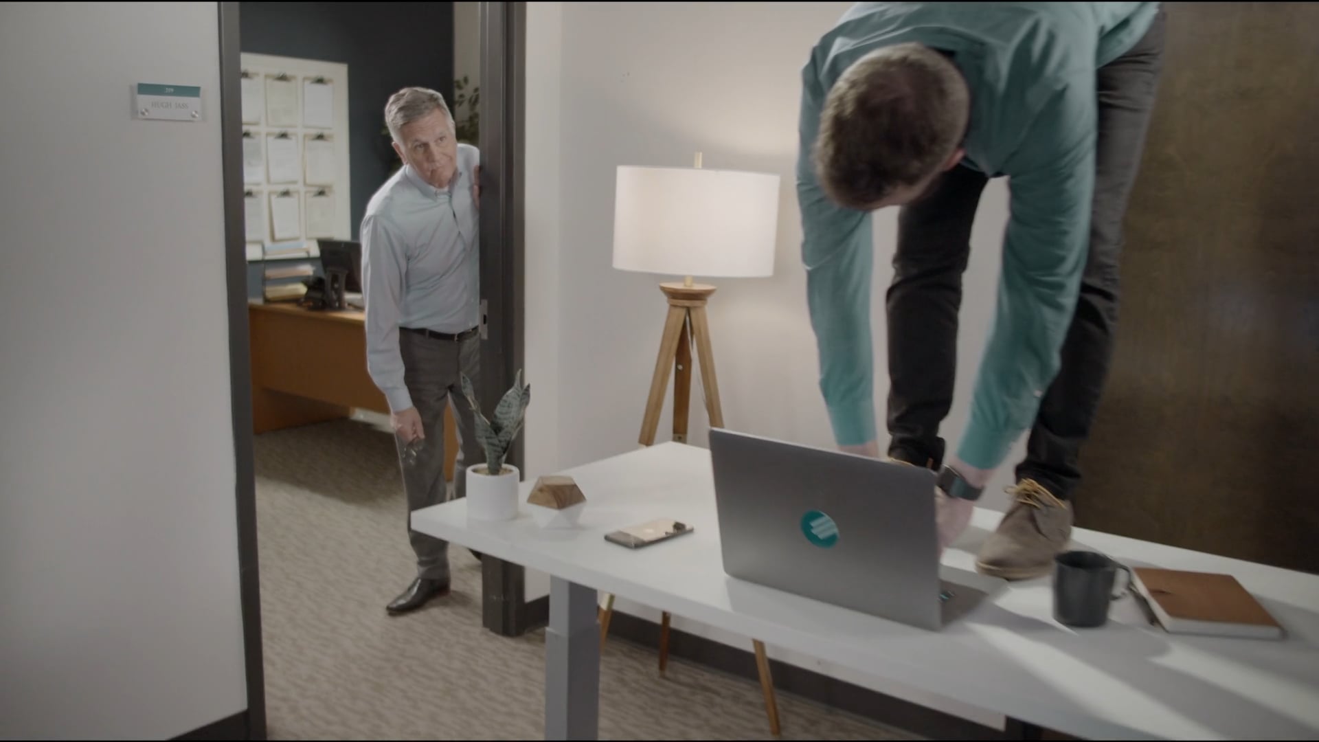 Monday.com (Standing Desk)