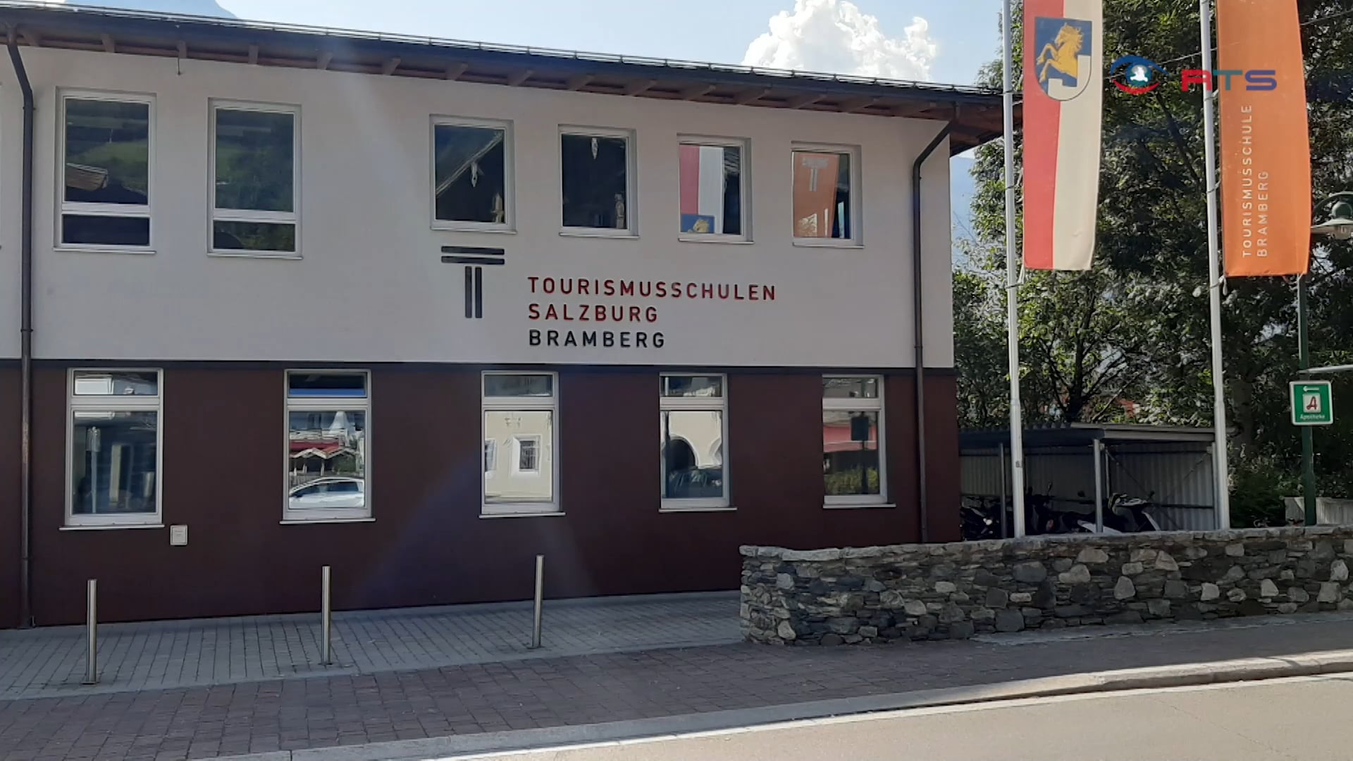 bramberg-bietet-nun-eine-pflegeausbildung