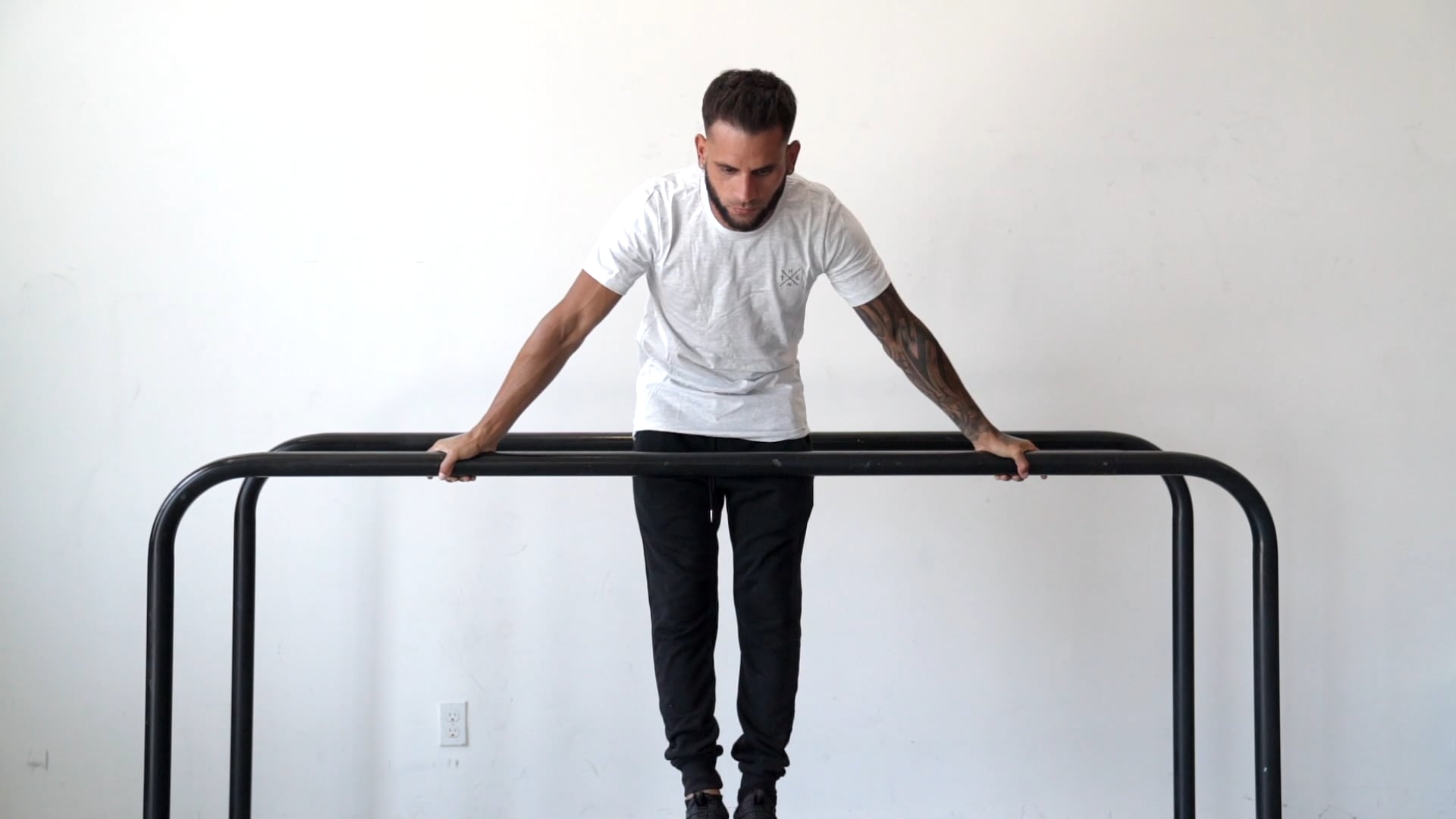 Wide Straight Bar Dips (Supinated Grip)