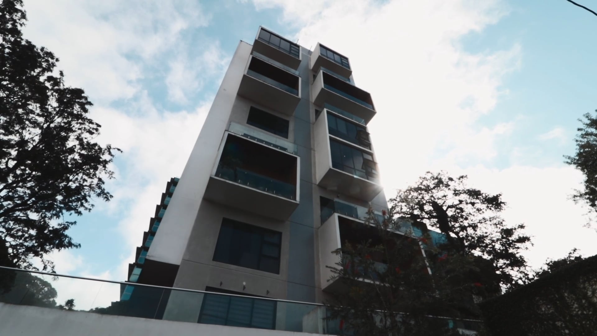 Apartamento Zona 15 "AGORA"