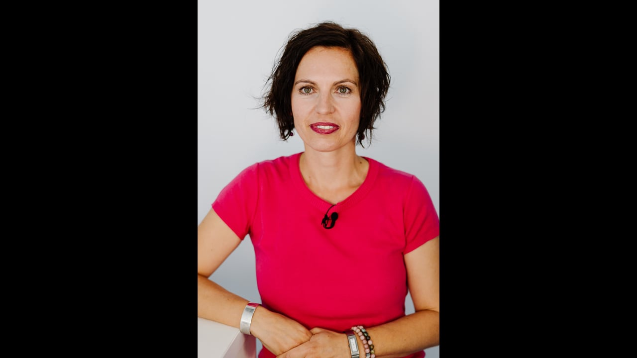 
        
          Lenka Mašková
        

        
          –
        

        
          Corporate Responsibility Manager CZ & SK
        
        