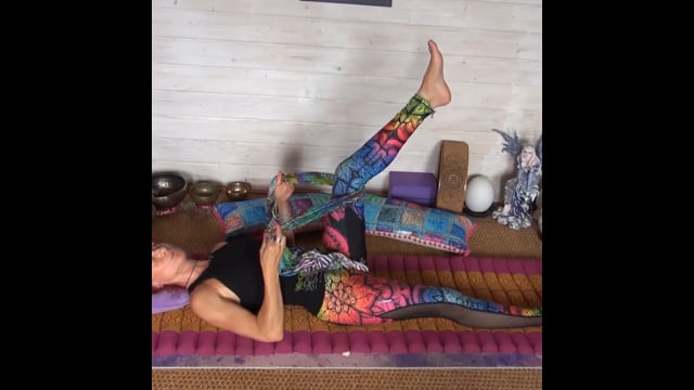 Séance de yogathérapie - Réveil douceur libératrice 