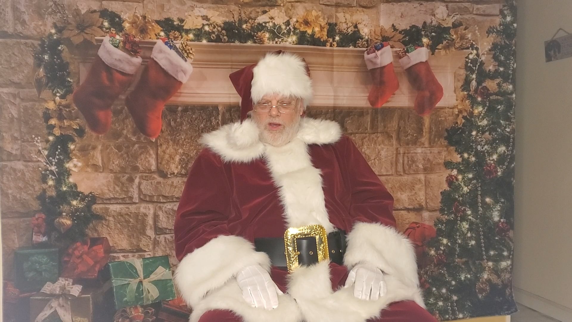 Promotional video thumbnail 1 for Santa Ray