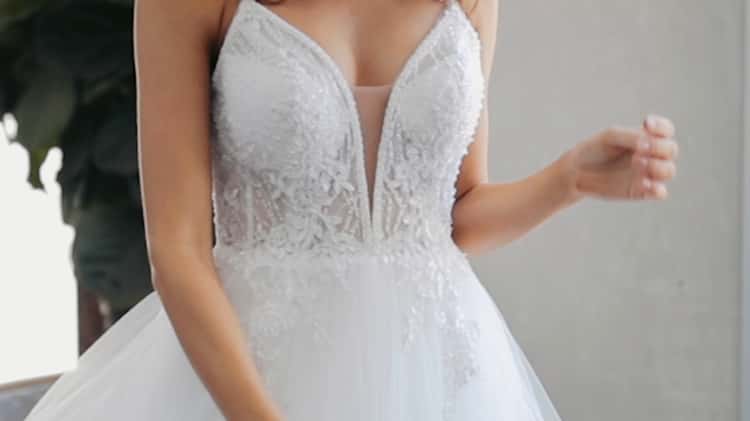 Mia TC327 Wedding dress by Tania Olsen Designs on Vimeo