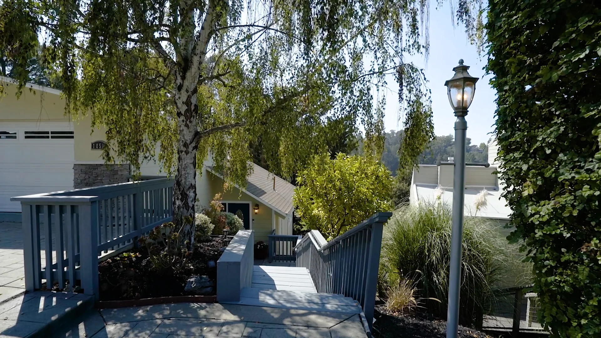 1851 Magellan Drive, Oakland Unbranded on Vimeo