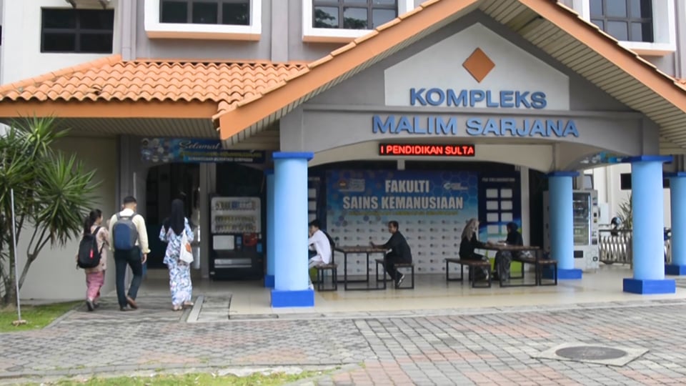 FAKULTI SAINS KEMANUSIAAN