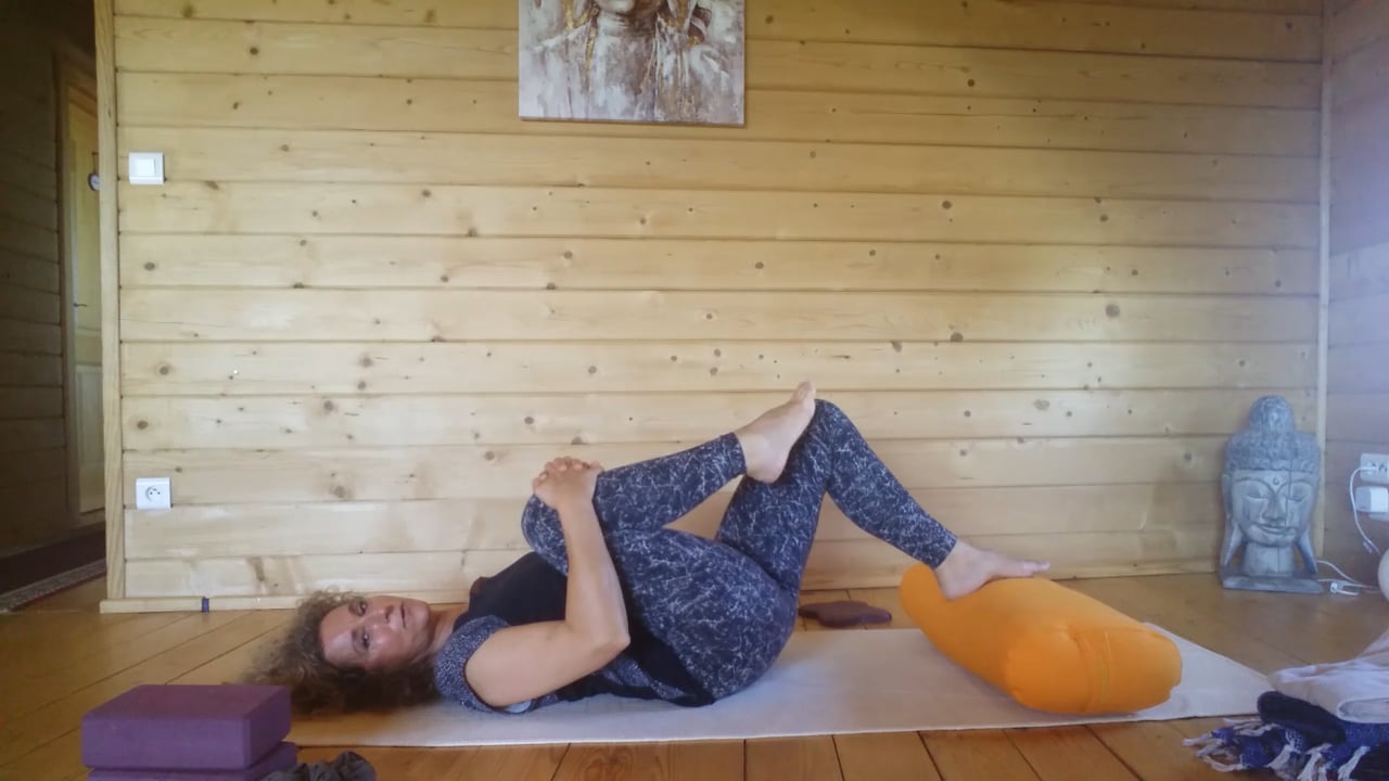 7 - Séance pour le soir - yoga restaurateur de Valérie Penet (1 h 00)