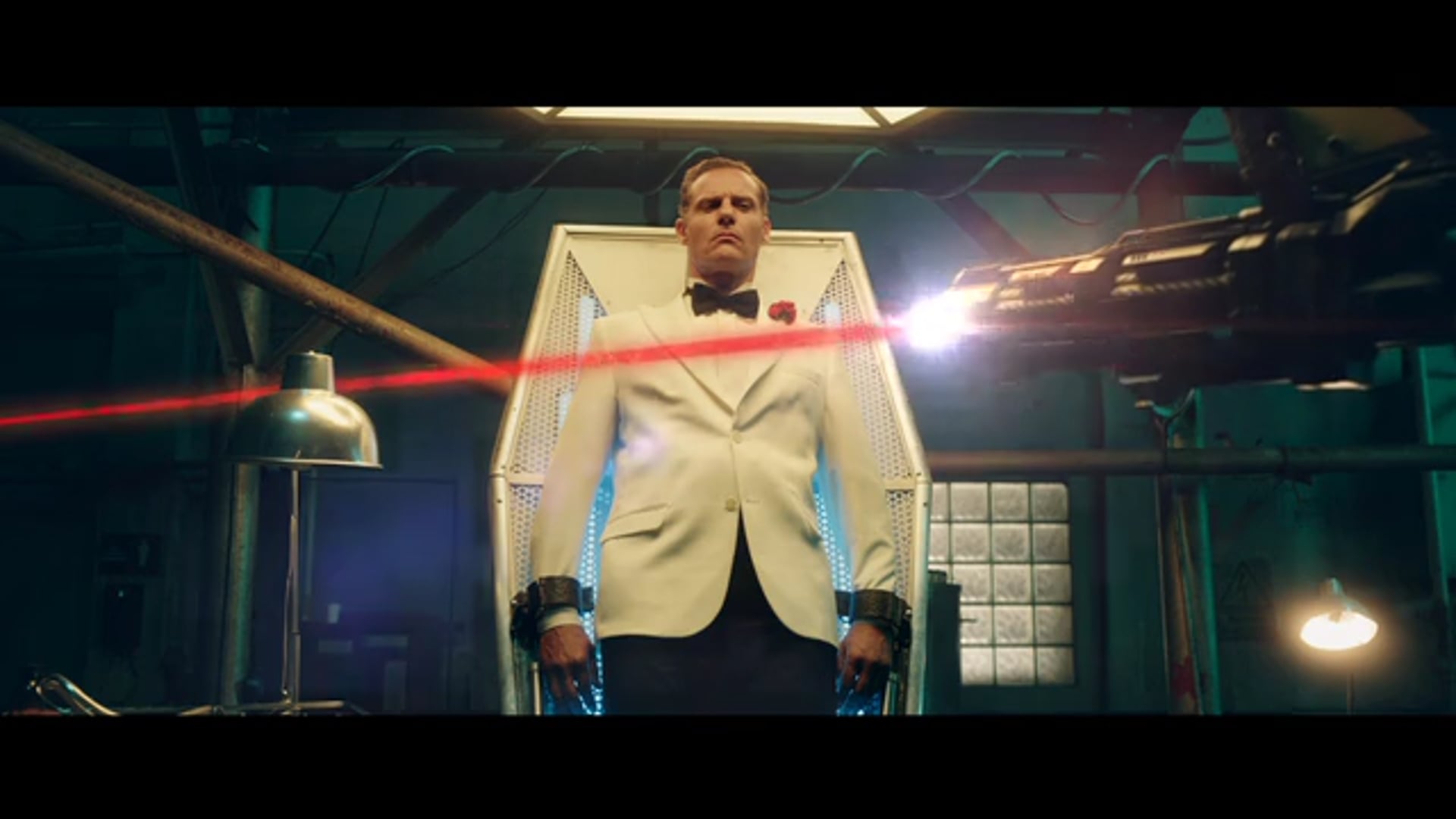 SANTANDER "BOND" Director´s Cut