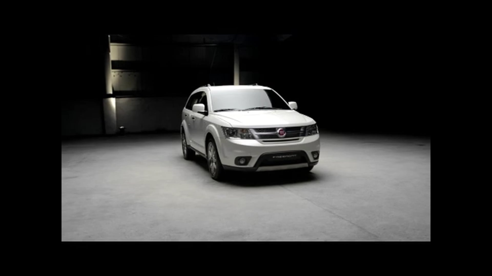 Cenk Alpsan -Fiat Freemont