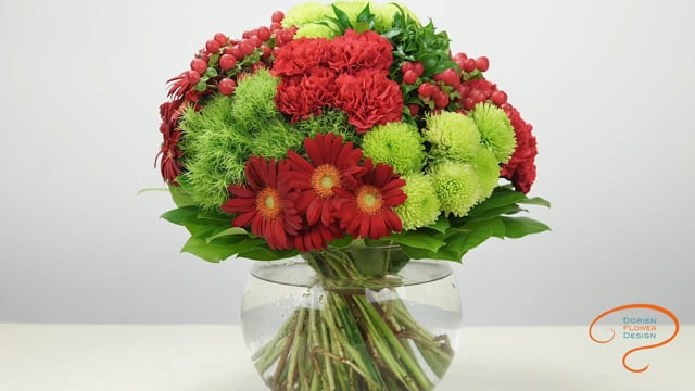 レッスン７　ハンドタイドブーケ：　半球型　グループ　Lesson 7 Hand tied bouquet:  semi spherical shape on groups