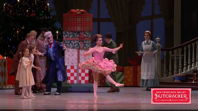 Nutcracker on sale ballet synopsis