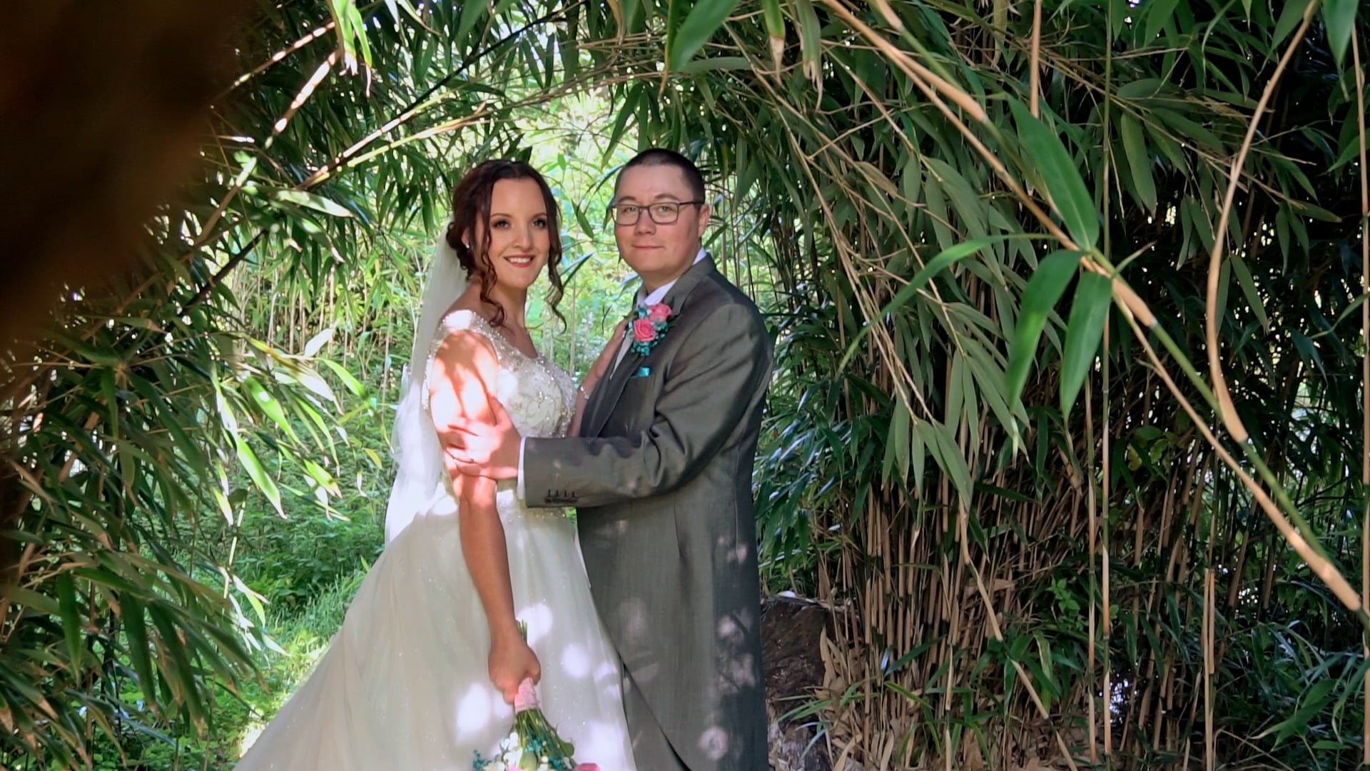 Laura & Sam Highlight on Vimeo