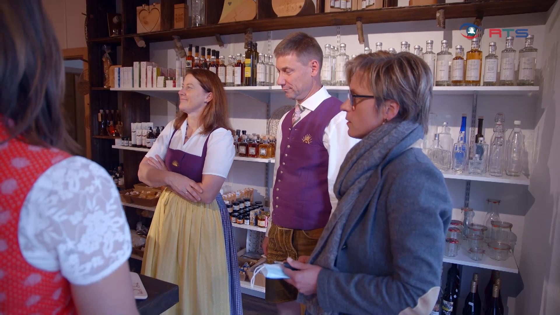 saisonale-produkte-vom-honig-bis-zum-schnaps-ab-sofort-in-mariapfarr