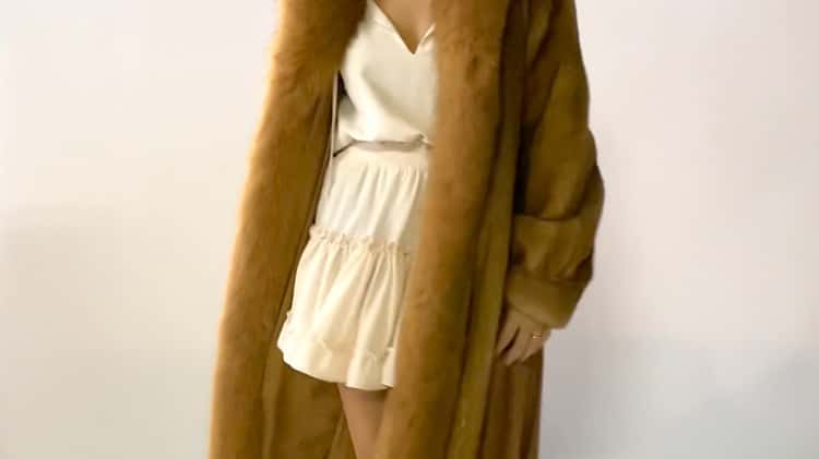 Female mink clearance fur coat