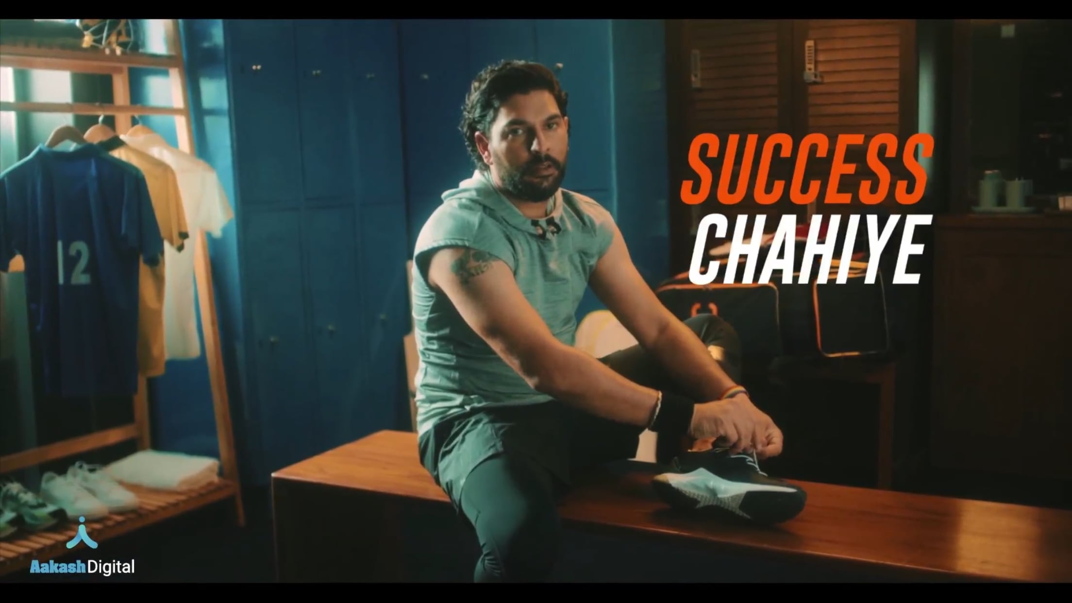 Aakash Institutes X YUVRAJ SINGH