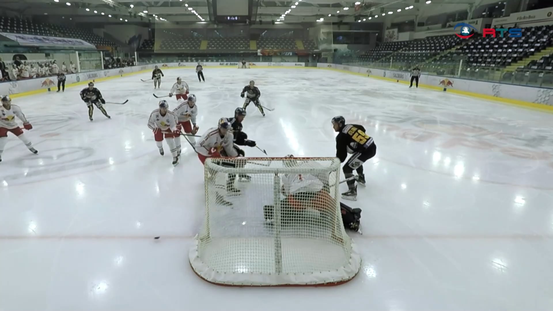 eishockey-red-bull-hockey-juniors-treffen-zum-ahl-auftakt-auf-den-hc-pustertal