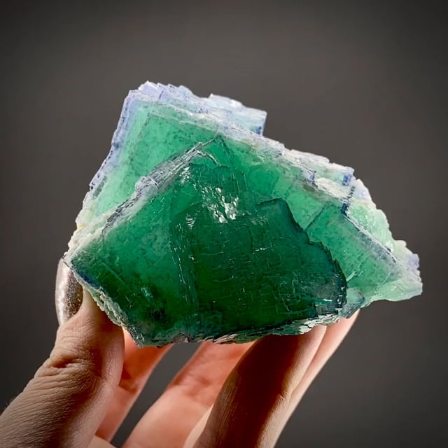 Fluorite (fluorescent) - CH19b-30 - Yaogangxian Mine - China