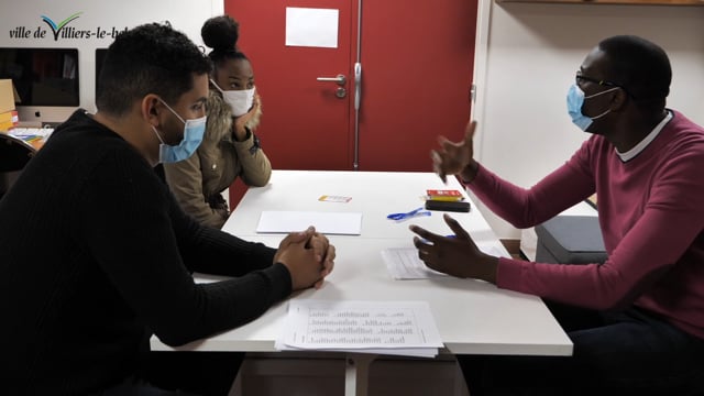 Vimeo Video : Jeune : la Ville à vos côtés pour vous aider