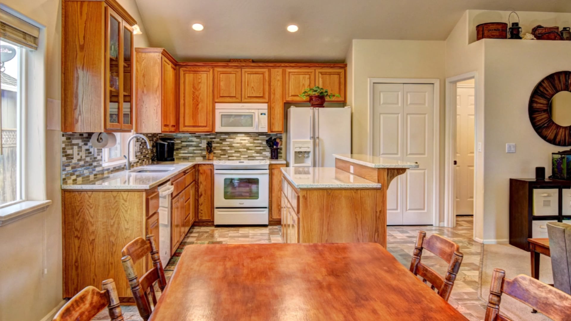 1270 Alderbrook Lane on Vimeo