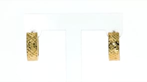18kt Yellow Gold Quilted Huggie Hoop Earrings. 1/2"