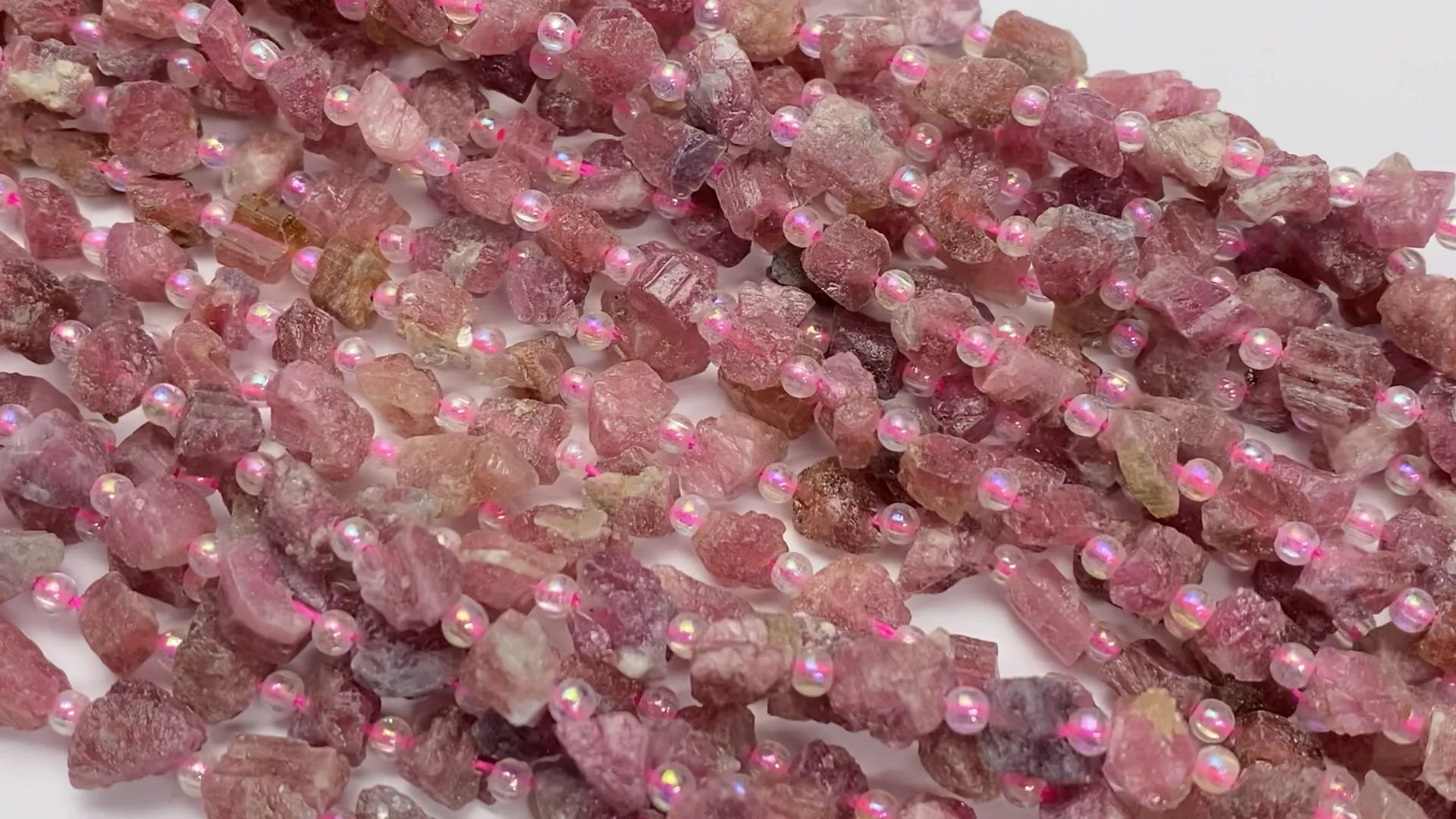 ピンクトルマリン ラフロックタンブル 1連（約40cm）｜天然石ビーズ