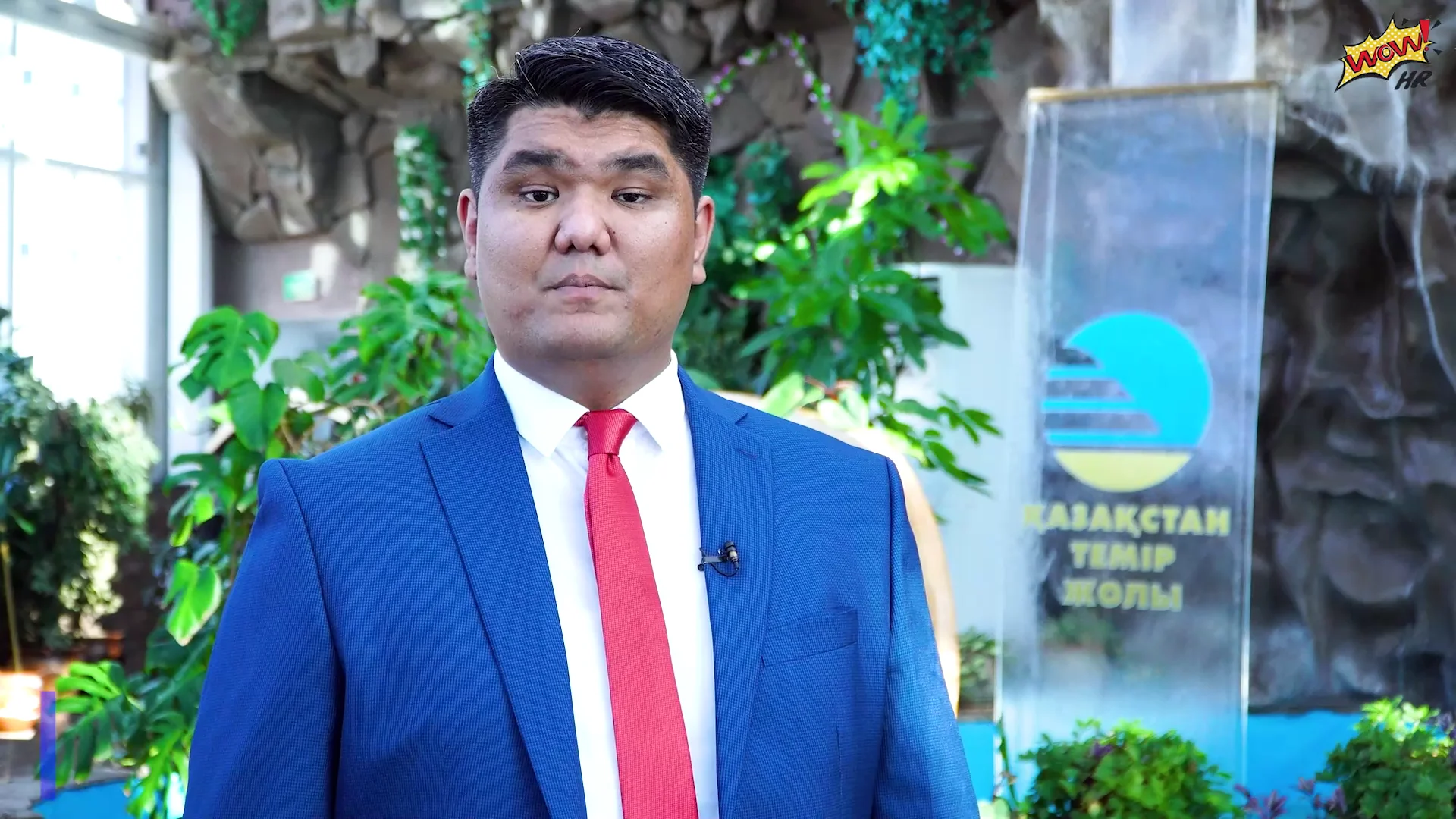 Аққұбалар бірінші адамның көзқарасы бойынша жоптың ит стилінде трахаеттенеді