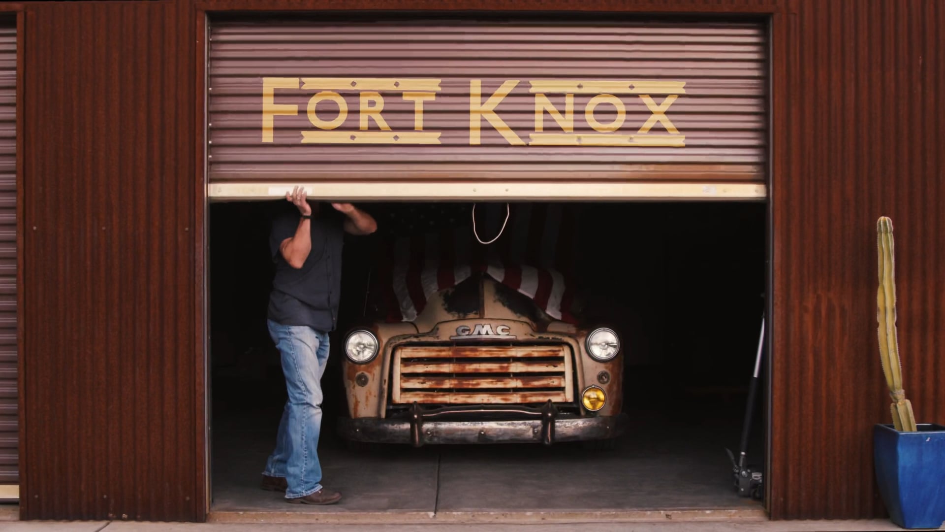 Fort Knox - 1952 GMC 100 Restomod.mp4