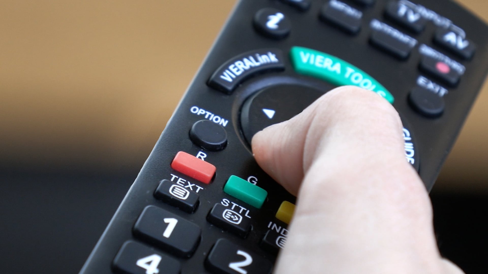 neue-aera-des-fernsehens-rts-ist-nun-auch-am-sat-ganztags-per-knopfdruck-verfuegbar