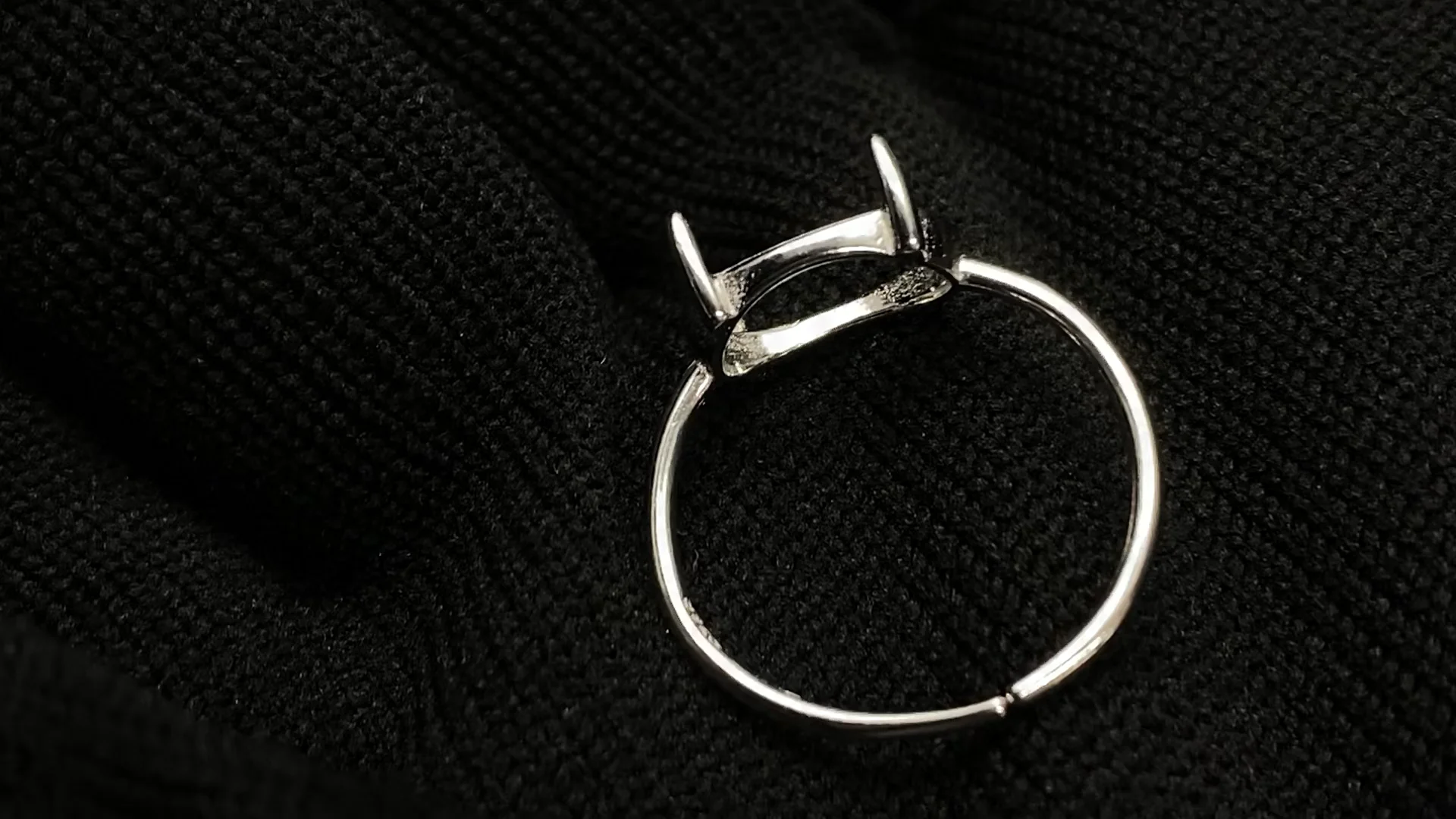 シルバー925 リング空枠(爪留め)横向きオーバル10×8mm ロジウム