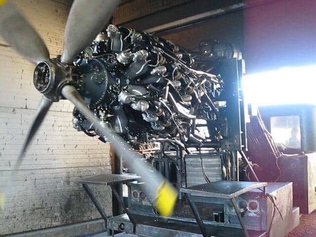 Pratt & Whitney R-4360-20 first start on Vimeo