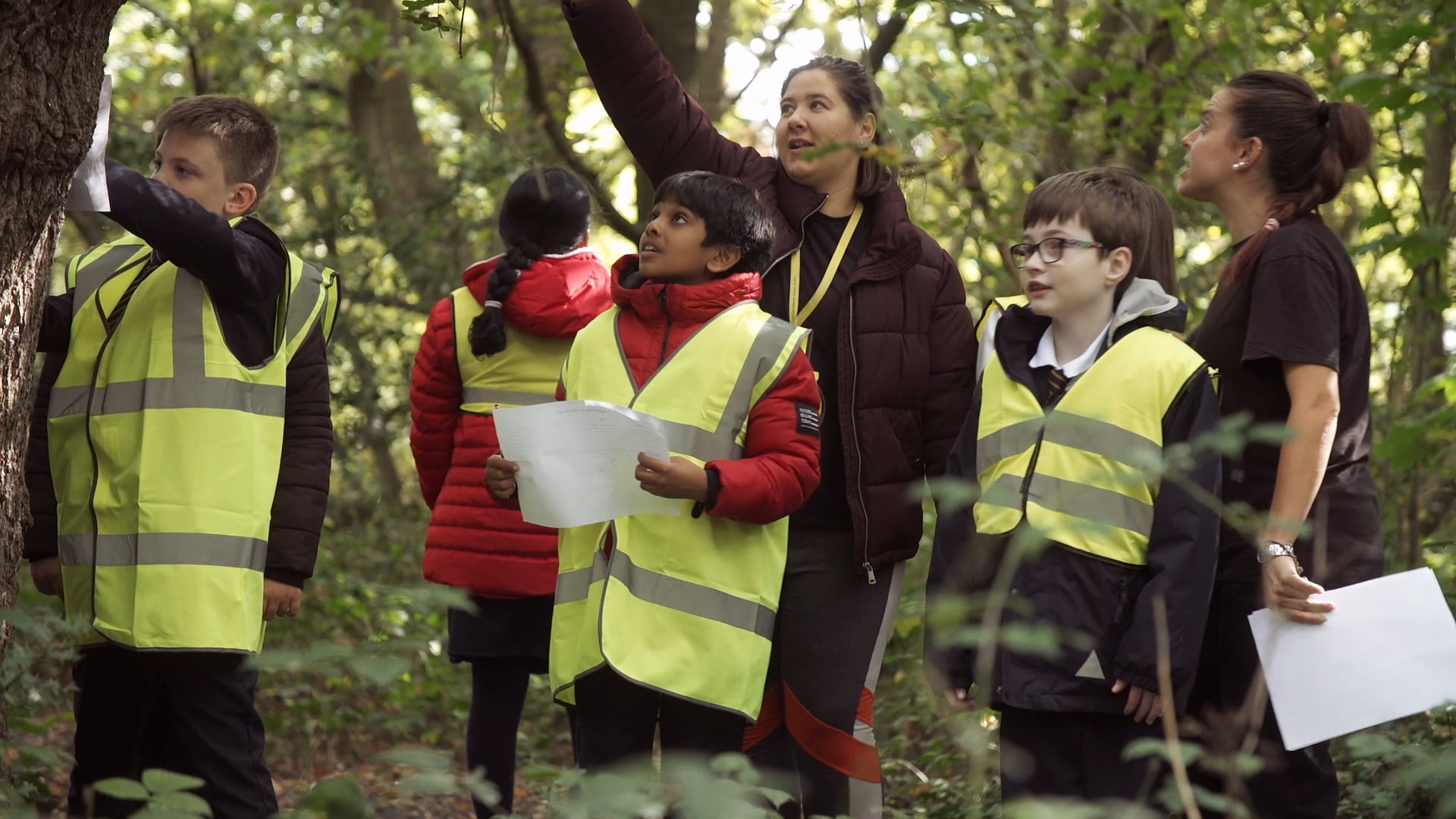 Headteacher's welcome and virtual tour of Tooting Primary School.